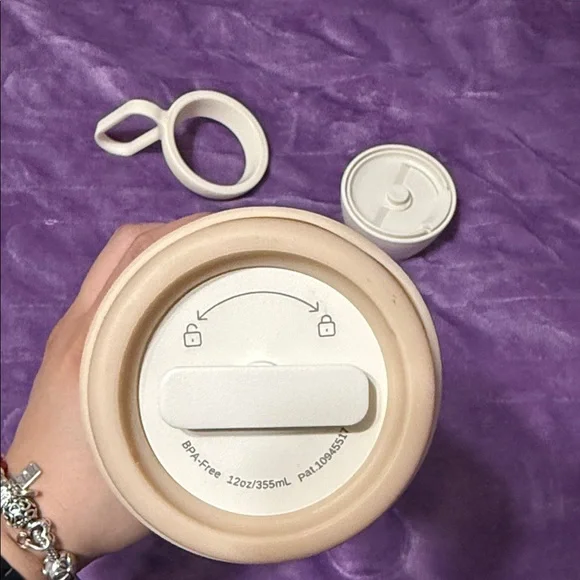 Hitch Water Bottle - Picture 5 of 11